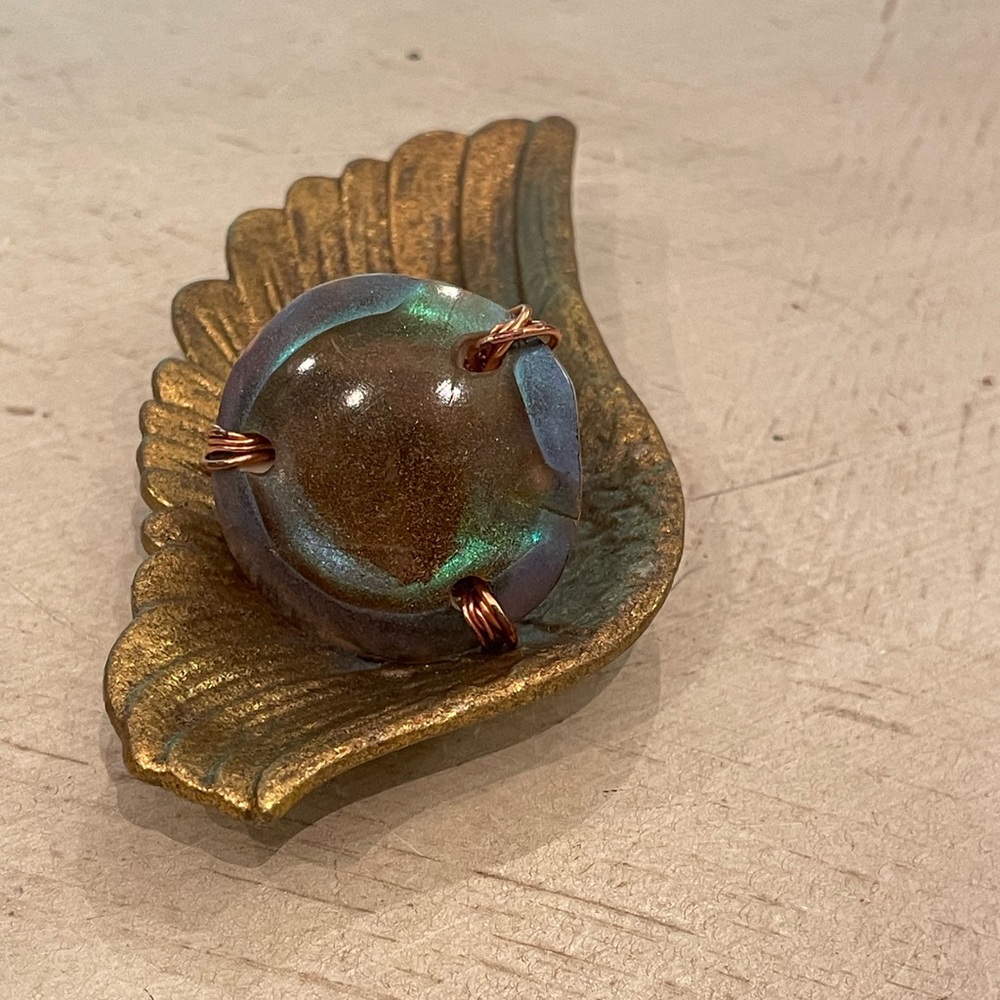 Iridescent Ring - Picture 4 of 4